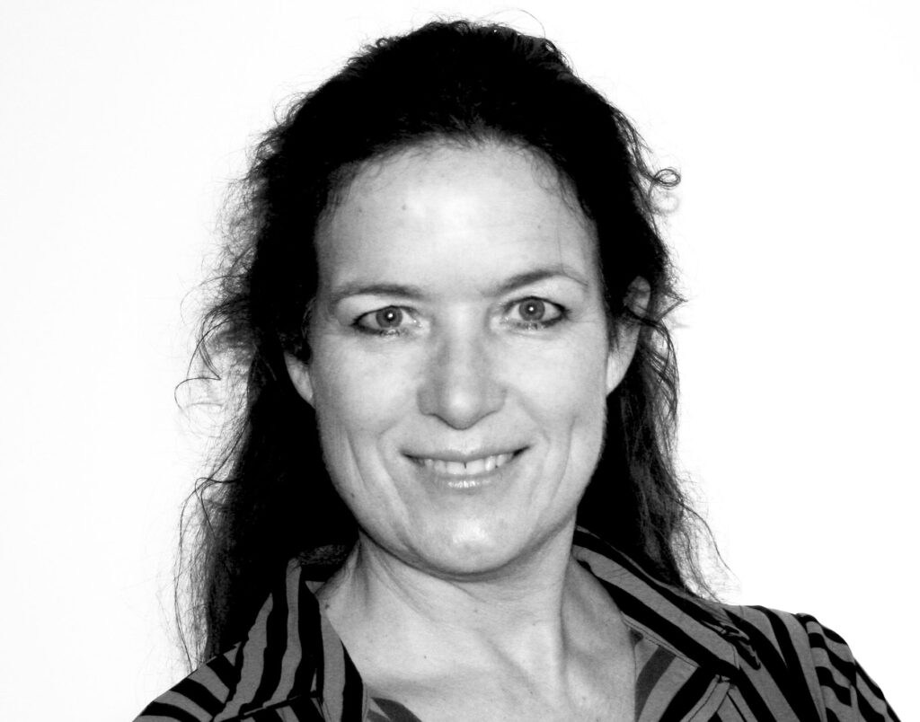 Karin Steenhart